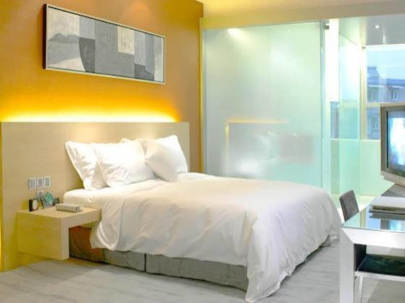 Logosun Hotel Ухан Екстериор снимка
