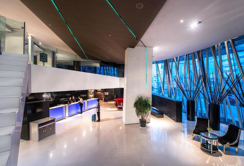 Logosun Hotel Ухан Екстериор снимка