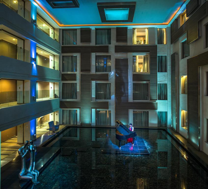 Logosun Hotel Ухан Екстериор снимка